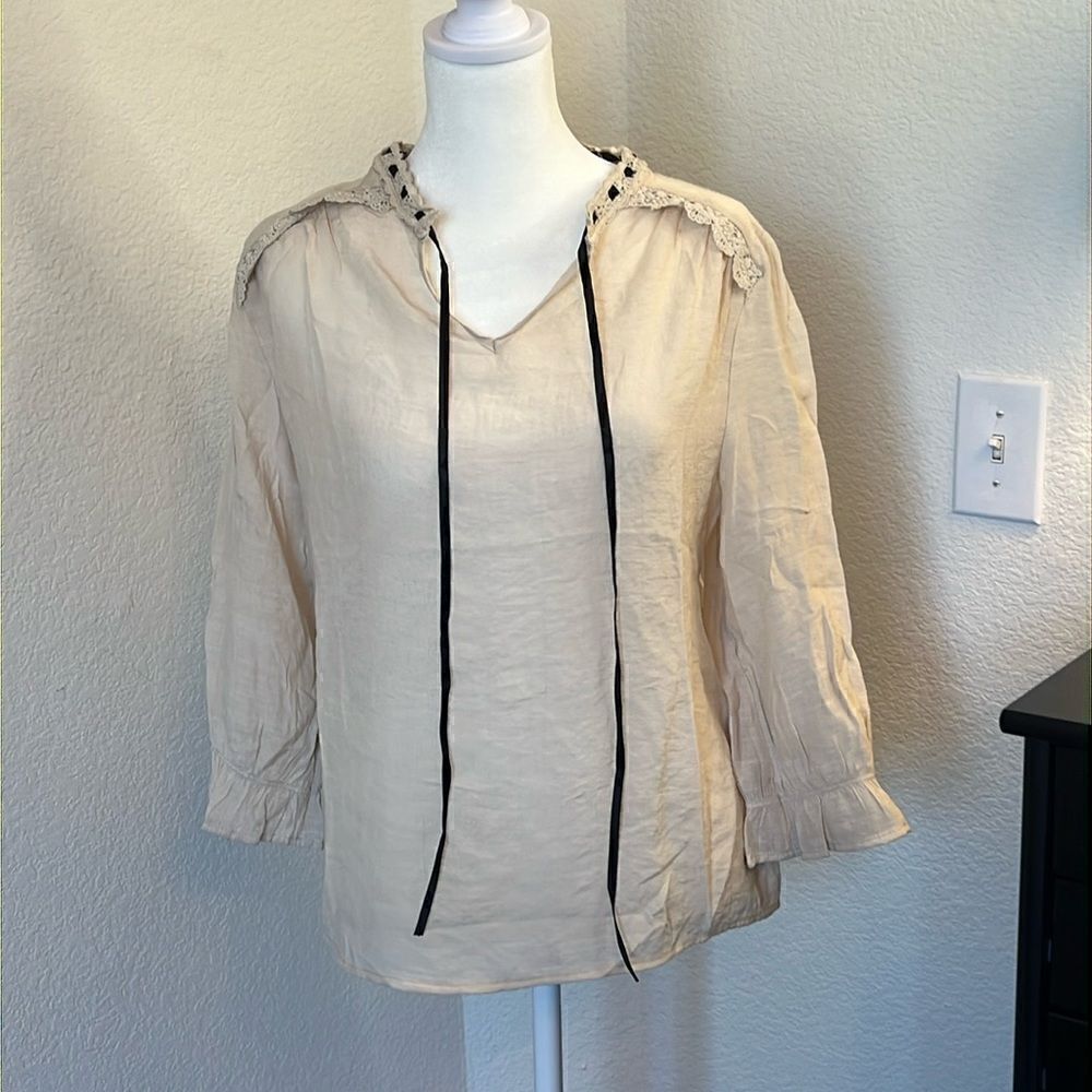 Mine Linen-Like Blouse with Crochet Collar & Ruffled Cuff - Size Small